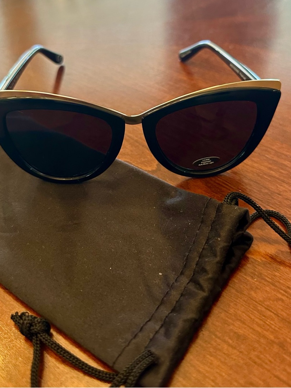 Stylish Black Cat-Eye Sunglasses for Women